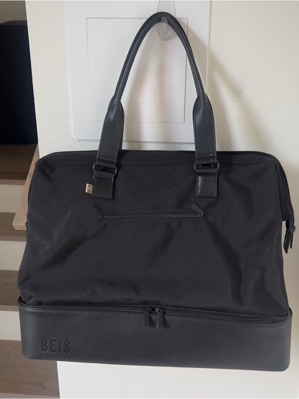 BEIS The Weekender Travel Bag Carryon Bag - Black - NWOT - Picture 4 of 8